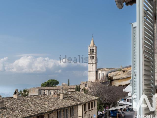 Appartamento in vendita di 120 m² in Borgo Aretino, 49