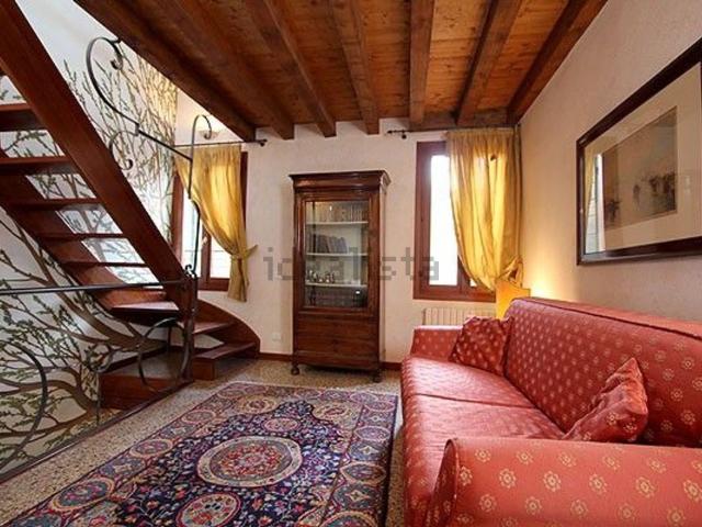 Appartamento in vendita di 120 m² in Calle delle Mende, 517