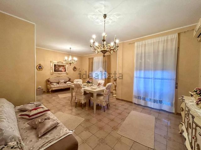 Appartamento in vendita di 120 m² in Corso dei Mille, 1066