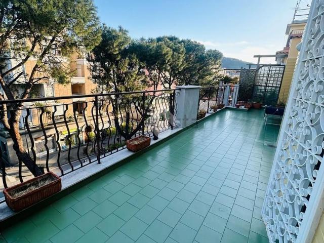 Appartamento in vendita di 120 m² in Corso Italia, 214