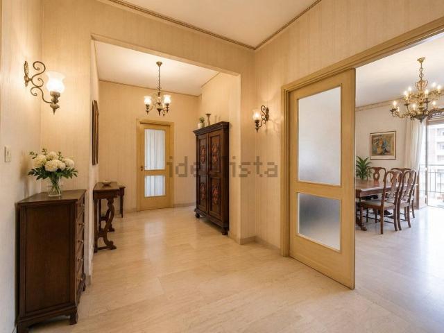 Appartamento in vendita di 120 m² in Corso Siracusa