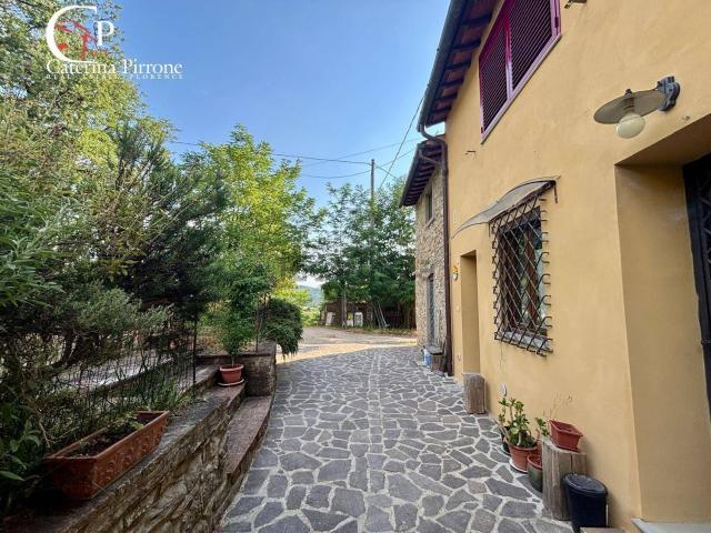 Appartamento in vendita di 120 m² in Frazione Corella, 64