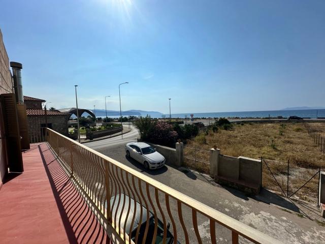 Appartamento in vendita di 120 m² in Lungomare Marchesana, 12
