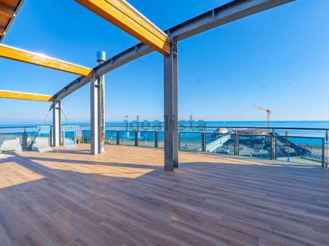 Appartamento in vendita di 120 m² in Lungomare Trieste