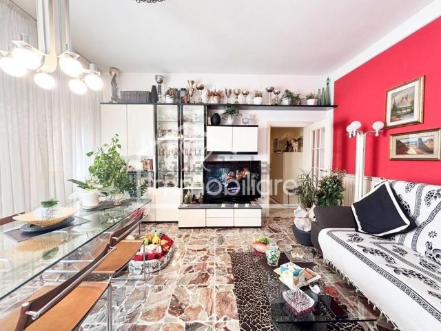 Appartamento in vendita di 120 m² in Piazza A. Toscanini, 50053