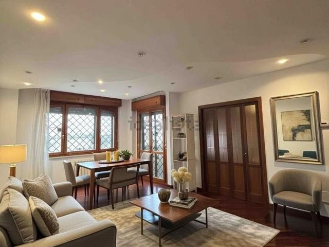 Appartamento in vendita di 120 m² in Piazza Attilio Omodei Zorini, 41