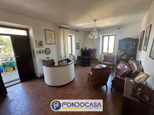 Appartamento in vendita di 120 m² in Piazza Giacomo Leopardi, 34