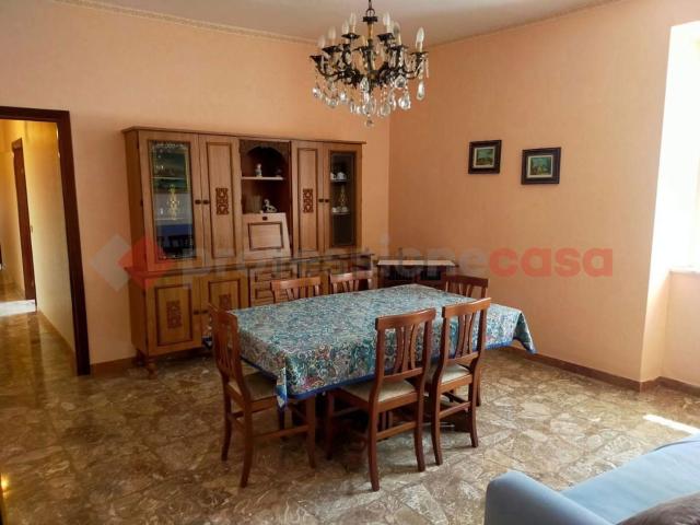 Appartamento in vendita di 120 m² in Piazza della Chiesa, 1