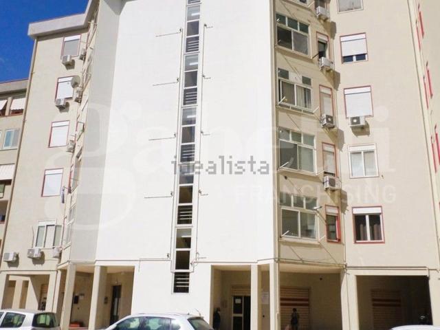 Appartamento in vendita di 120 m² in Piazza della Primavera, 12