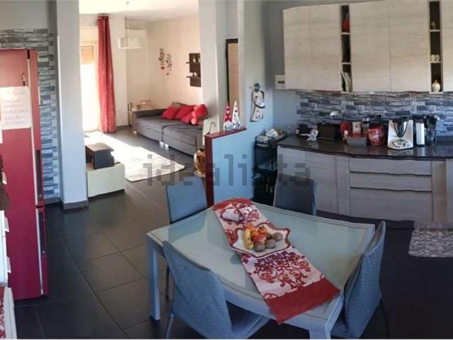 Appartamento in vendita di 120 m² in Piazza della Provincia