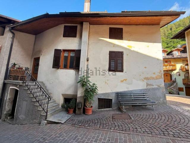 Appartamento in vendita di 120 m² in Piazza di Novalina, 5