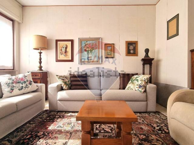 Appartamento in vendita di 120 m² in Piazza Ilio Barontini, 31