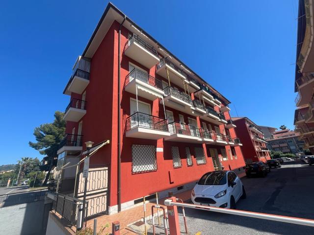 Appartamento in vendita di 120 m² in Piazza Magnolie, 30