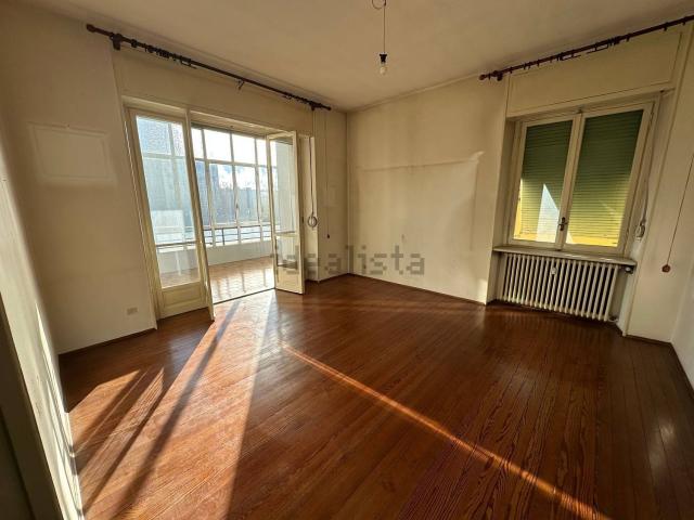 Appartamento in vendita di 120 m² in Piazza Martiri della Libertà, 8