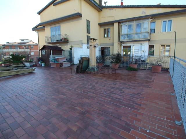 Appartamento in vendita di 120 m² in Piazza Vasco Magrini