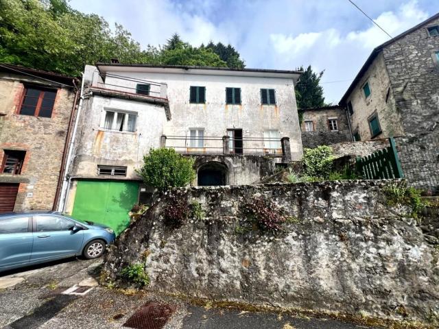 Appartamento in vendita di 120 m² in Strada Comunale di Gello