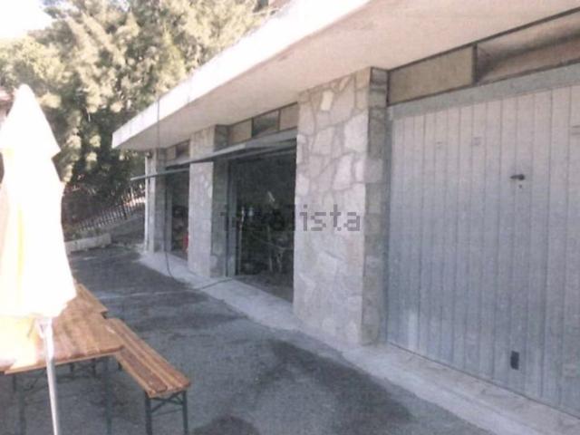 Appartamento in vendita di 120 m² in Strada A. San Pietro, 174