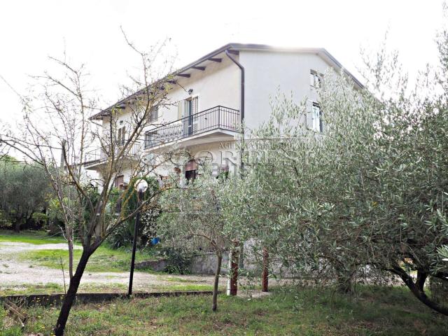 Appartamento in vendita di 120 m² in Strada Fabrianese, 231