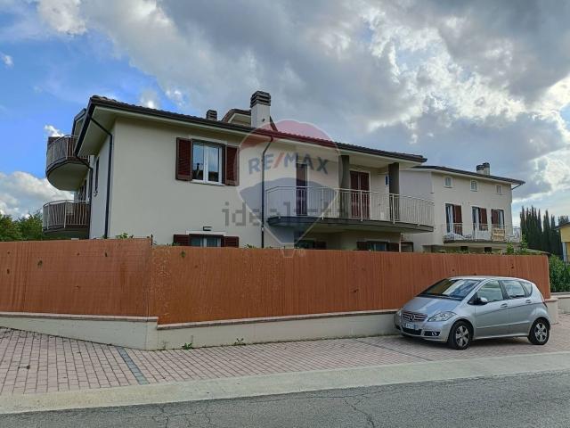 Appartamento in vendita di 120 m² in Strada Lidarno Petrignano, 3