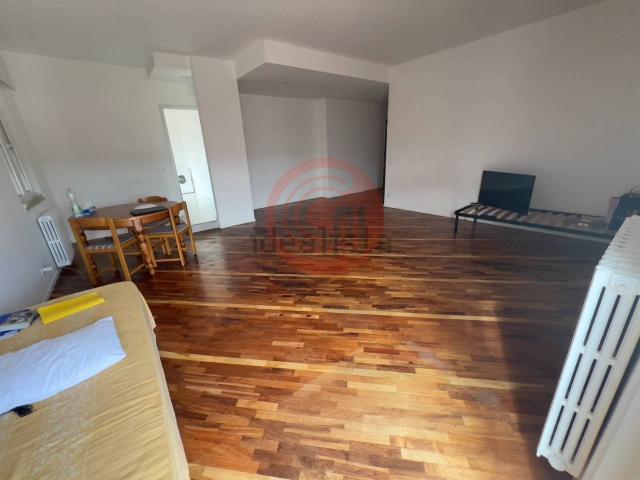 Appartamento in vendita di 120 m² in Strada Statale 4 Via Salaria