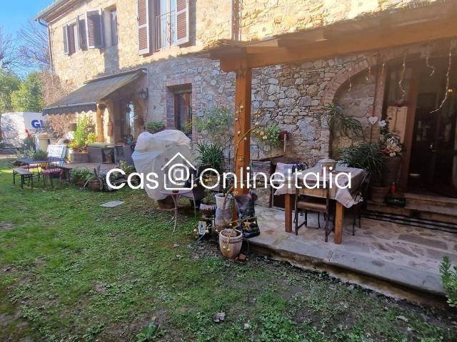 Appartamento in vendita di 120 m² in Strada Provinciale 119 delle Badesse, 103