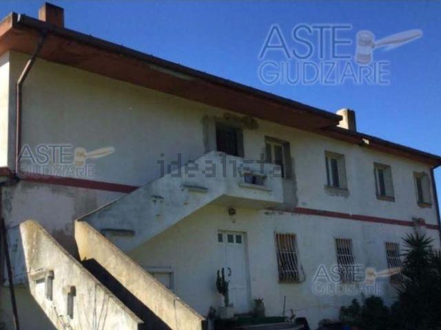 Appartamento in vendita di 1214 m² in Via Savona