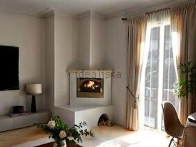 Appartamento in vendita di 121 m² in Via Caduti del Lavoro
