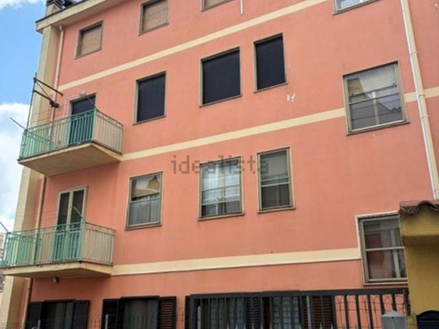 Appartamento in vendita di 121 m² in Via Carmelo Floris