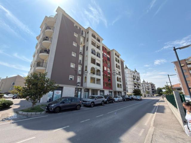 Appartamento in vendita di 121 m² in Via Carmine d&apos Agnese, 81