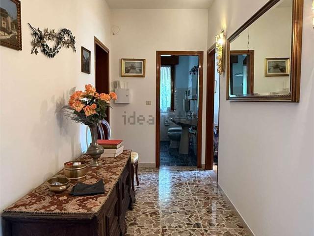 Appartamento in vendita di 121 m² in Via Adige