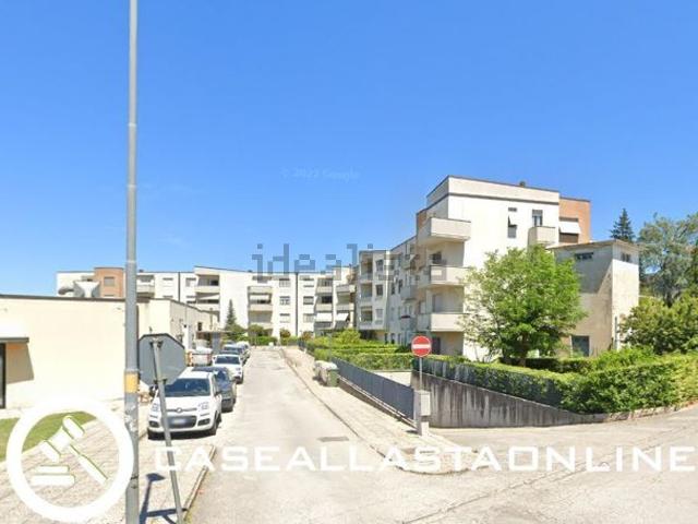 Appartamento in vendita di 121 m² in Via Adriatica