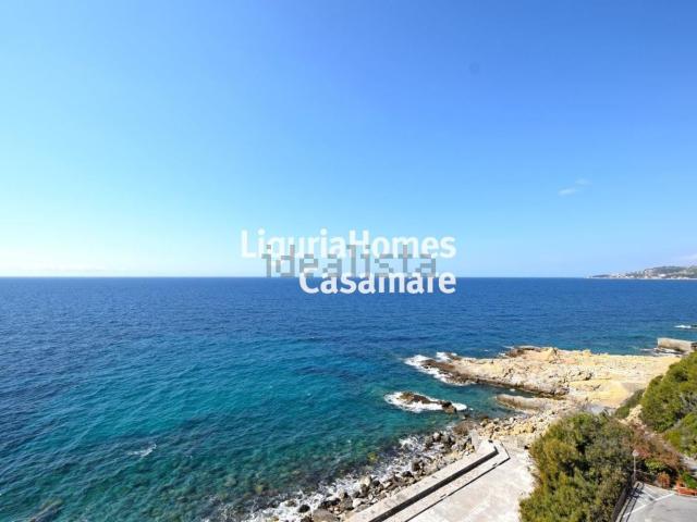 Appartamento in vendita di 121 m² in Via Aurelia Levante