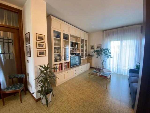 Appartamento in vendita di 121 m² in Via B. Croce
