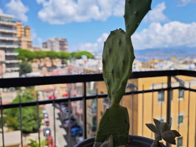 Appartamento in vendita di 121 m² in Via Brasile, 27