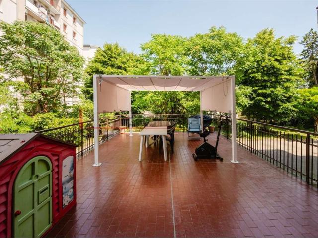Appartamento in vendita di 121 m² in Via Georges Bizet, 21