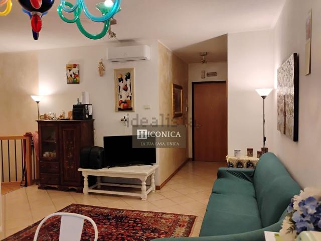 Appartamento in vendita di 121 m² in Via Ghirada