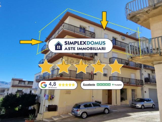 Appartamento in vendita di 121 m² in Via Giuseppe Mistretta di Paola