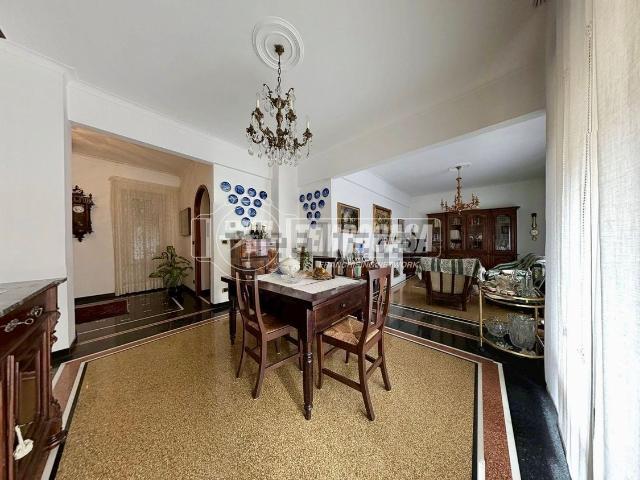 Appartamento in vendita di 121 m² in Via Giovanni Ambrogio Molfino, 6