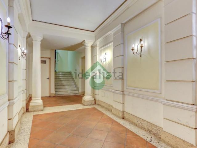 Appartamento in vendita di 121 m² in Via dei Serpenti