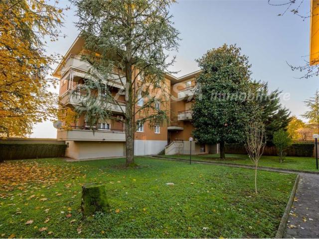 Appartamento in vendita di 121 m² in Via Emilia Ovest, 124