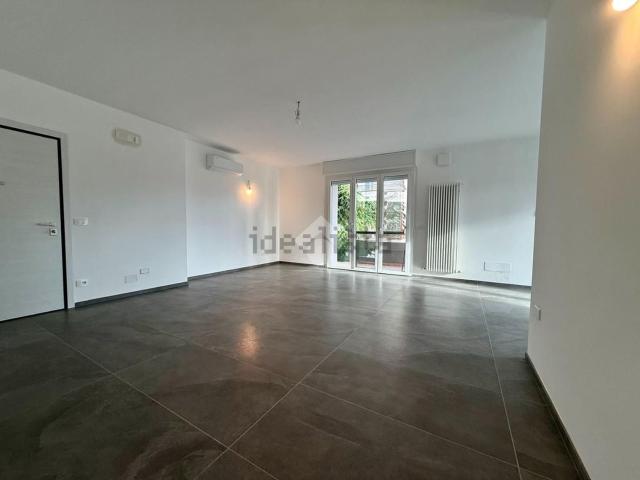 Appartamento in vendita di 121 m² in Via Emilia, 367