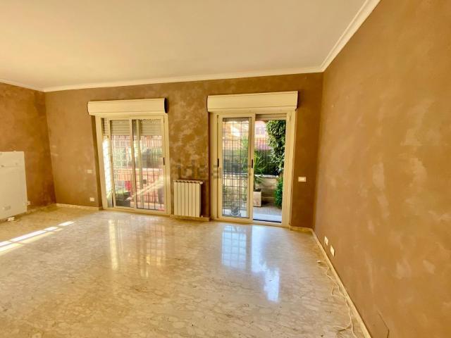 Appartamento in vendita di 121 m² in Via Empolitana, 267