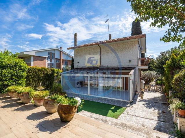 Appartamento in vendita di 121 m² in Via Francesco Bartolomeo Rastrelli
