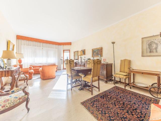 Appartamento in vendita di 121 m² in Via Isole del Capo Verde, 26