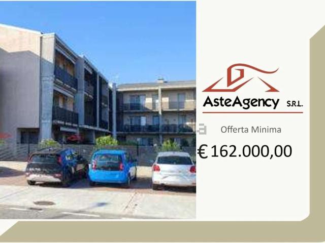 Appartamento in vendita di 121 m² in Via IV Novembre, 31