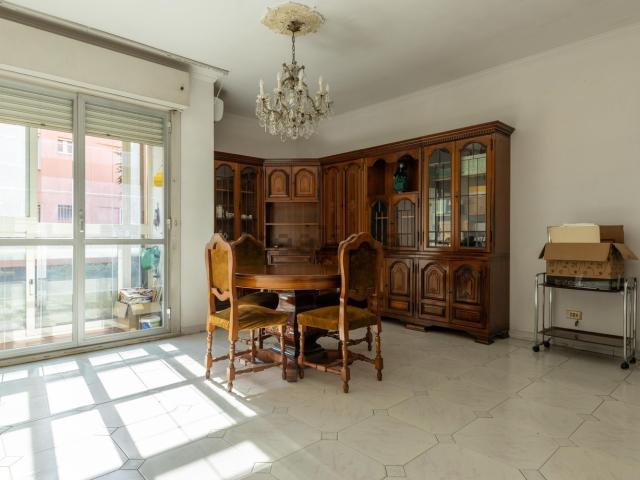 Appartamento in vendita di 121 m² in Via Oberdan Petrini, 15