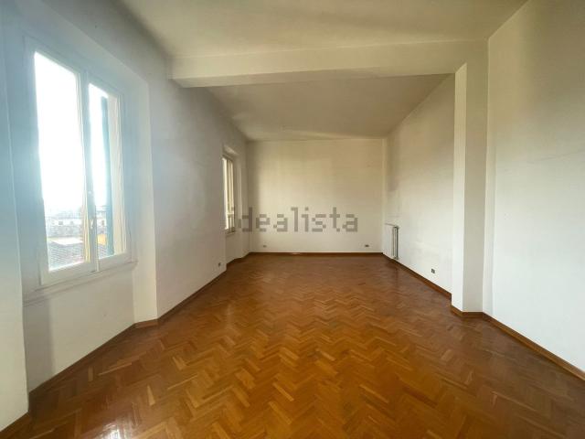 Appartamento in vendita di 121 m² in Via Luca Landucci