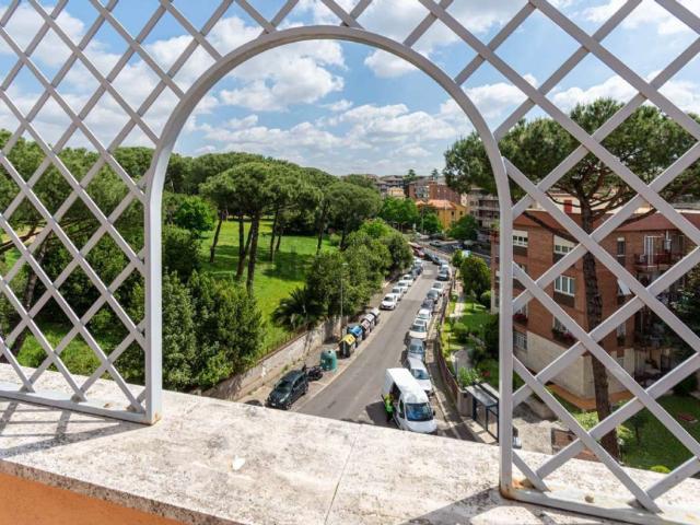 Appartamento in vendita di 121 m² in Via Luigi Corti
