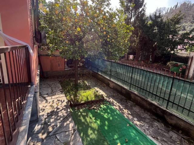 Appartamento in vendita di 121 m² in Via Monsignor Salvatore Vattuone