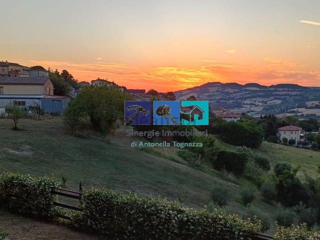 Appartamento in vendita di 121 m² in Via Montecesa